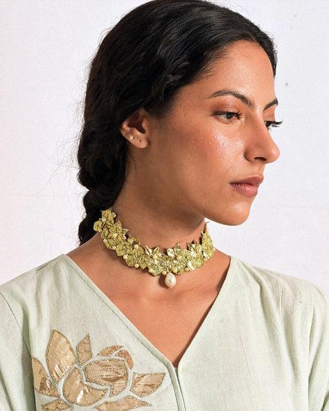 Model wearing gul necklace for Jehan photoshoot