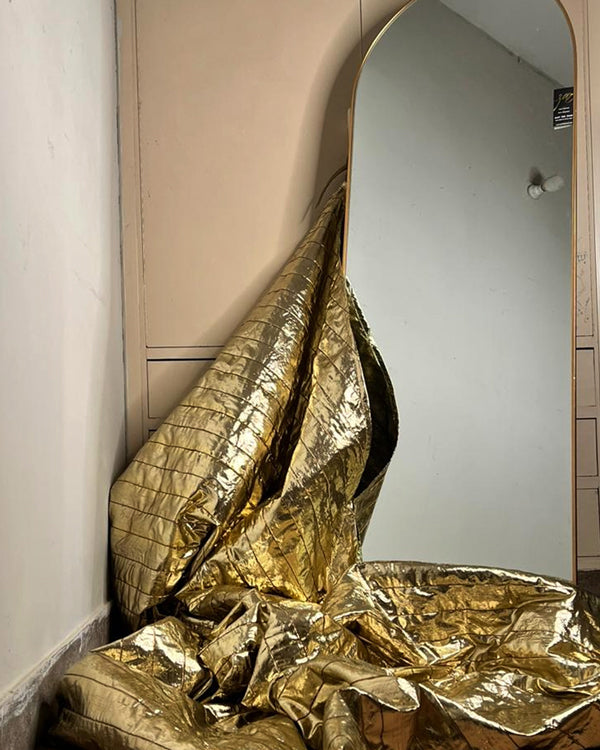 Gota Backdrop - Golden