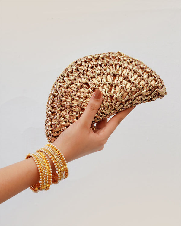 antique-gota-golden-halfmoon-hand-crochet-clutch