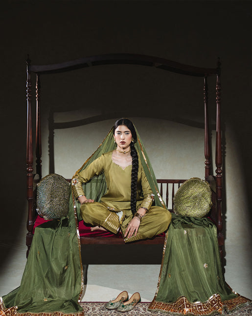 CROCHET CUSHION - Multi