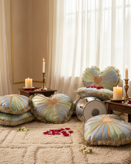 EMBELLISHED CUSHION - Multi