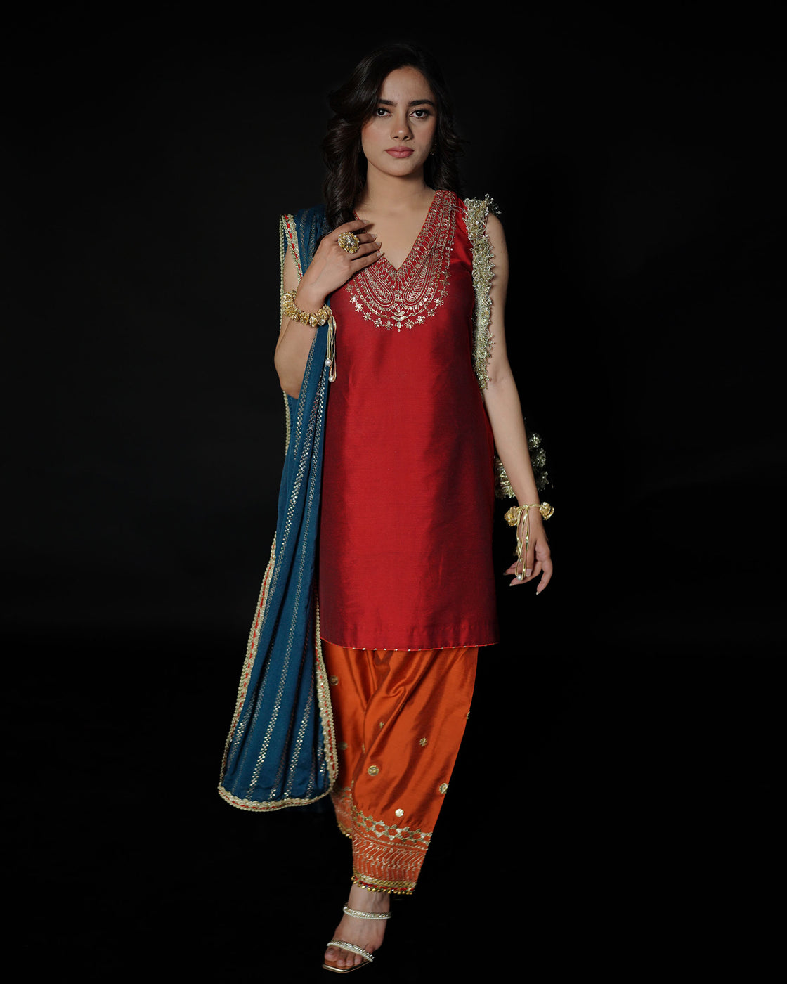 3 PIECE EMBROIDERED COTTON SILK SUIT - Red