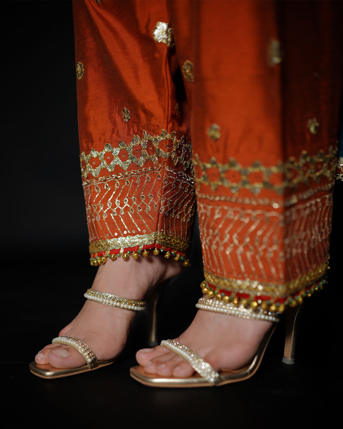 3 PIECE EMBROIDERED COTTON SILK SUIT - Red