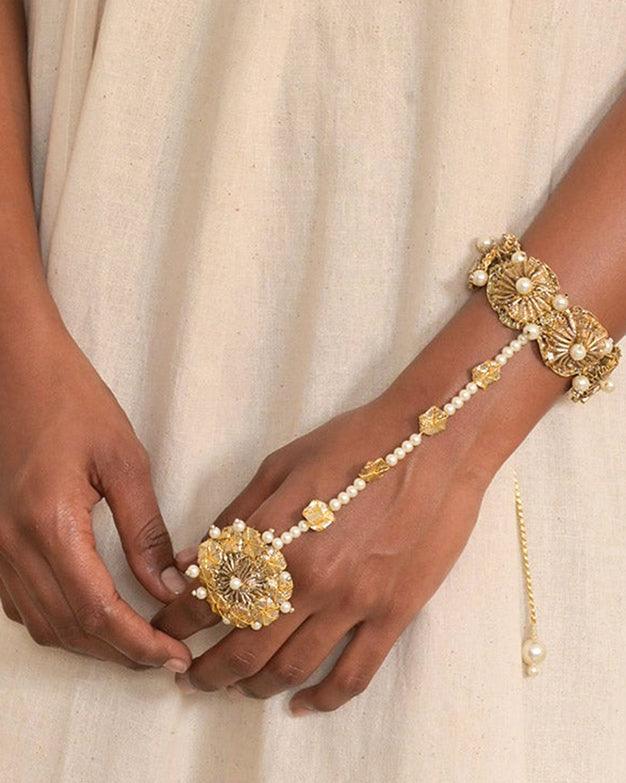 RING BRACELET - Golden.