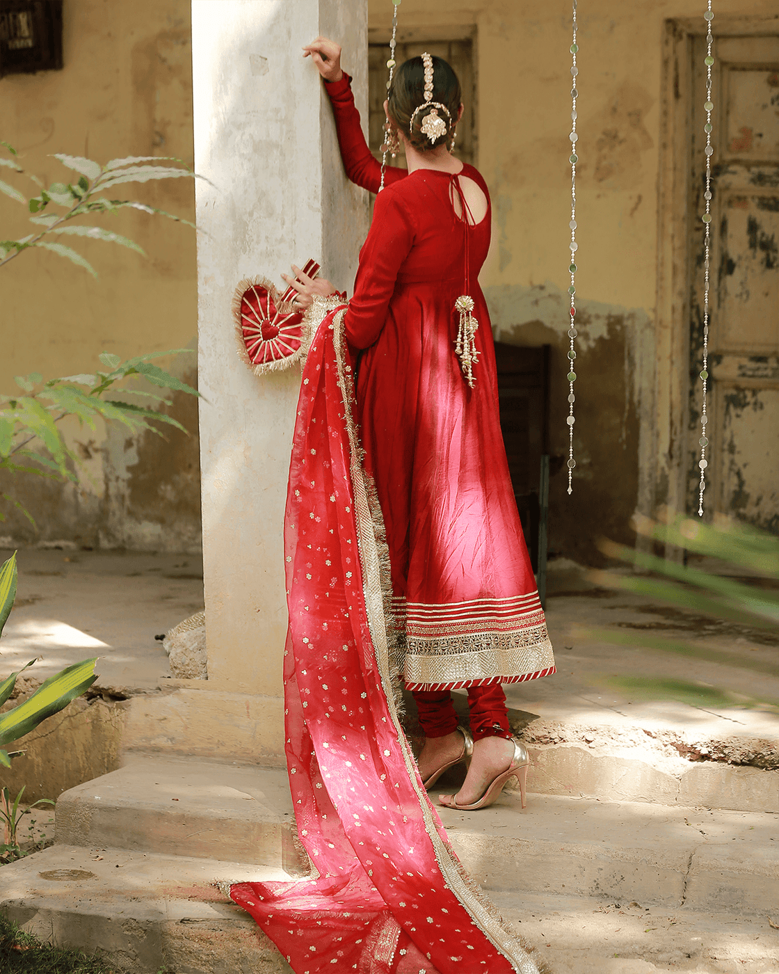 EMBROIDERED DUPATTA - Red