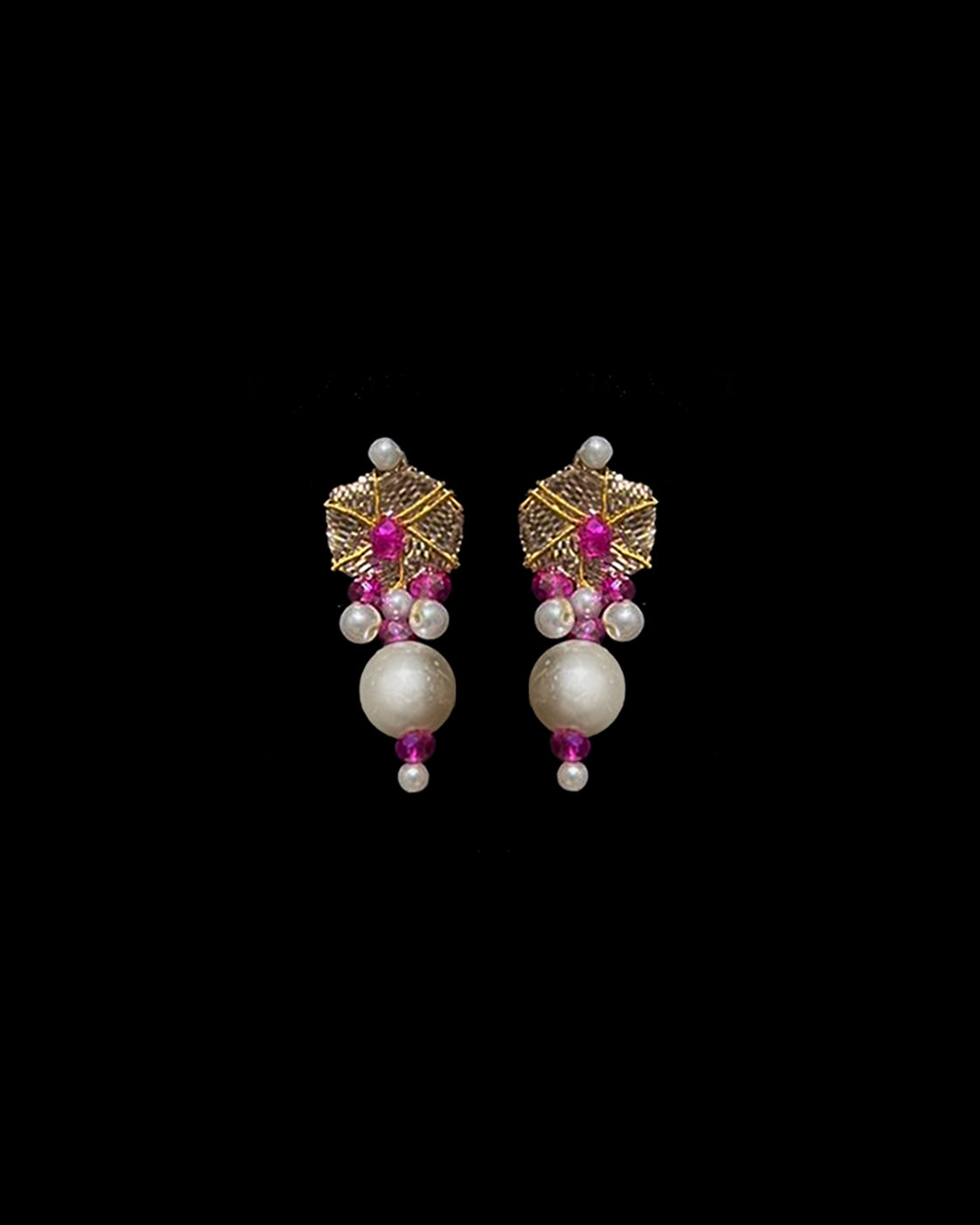 DANGLE EARRINGS - Golden